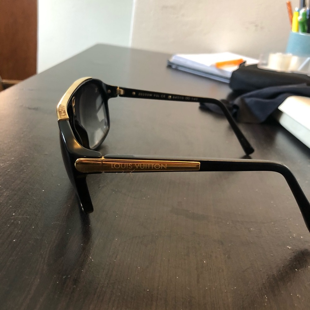 Louis Vuitton Evidence Sunglasses - Picture 4 of 7
